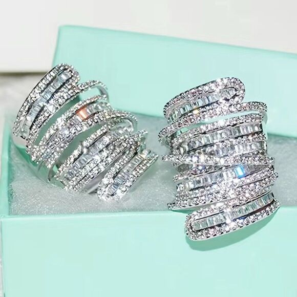 Silver Tone Baguette and Round Sparkling Spiral Ring #1410 - Picture 4 of 7